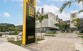 First Residencial Multifuncional by Viva - Conforto e Fácil Acesso às Melhores Praias de Floripa